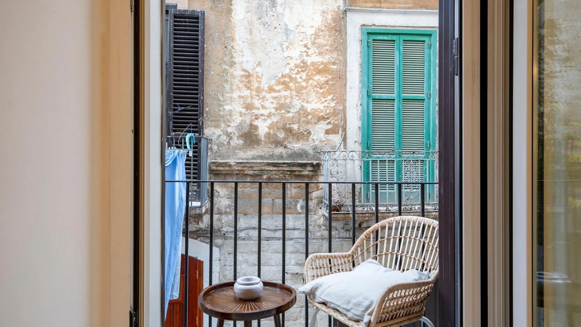 Luxury Suite In Bari Center Apartment
